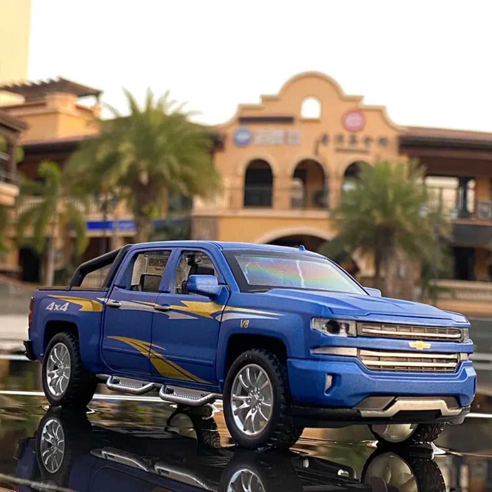 Chevrolet Silverado Pickup Model Alloy Die-Cast